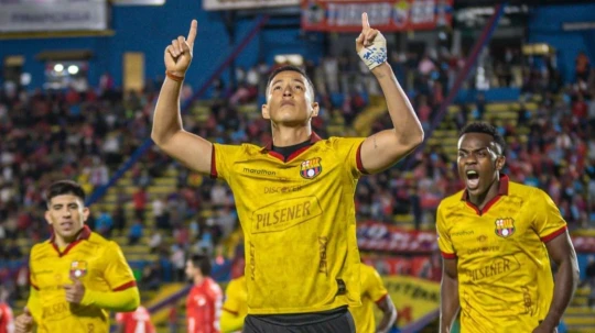 El cuadro torero sumó en la jornada y continúa en la parte alta, mientras Universidad Católica e Independiente del Valle lideran el campeonato ecuatoriano.