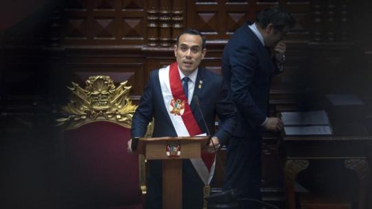 Con el respaldo de diversas bancadas, el Parlamento habilita el debate que podría definir el destino político del presidente interino.