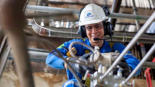 El organismo advierte que el sector petrolero sigue siendo una de las principales fuentes de riesgo fiscal y externo