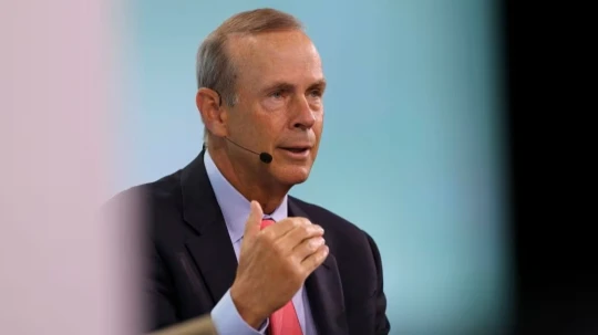 El CEO de la compañía señala avances, pero advierte que recuperación depende de estabilidad y retorno de trabajadores calificados