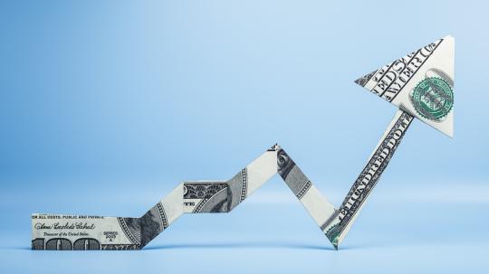 La divisa estadounidense tuvo un alza de + $7,81 pesos respecto a la jornada anterior (+0.21%).