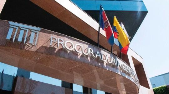 El procurador general, Juan Carlos Larrea, fue entrevistado en Ecuavisa