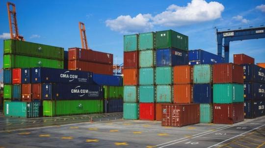 Aceite de palma y atún, entre las exportaciones de Ecuador más afectadas.