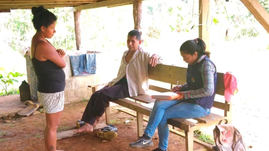 En Orellana, la tasa de pobreza por ingresos pasó de 76,2% en 2024 a 44,2% en 2025, lo que representa una caída de 32 puntos porcentuales