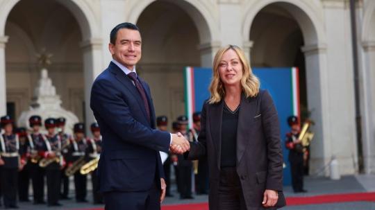 Ecuador e Italia acordaron facilitar que migrantes de Ecuador puedan trabajar legalmente en Italia.