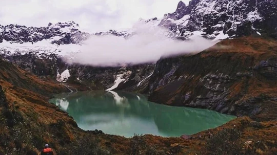 La restricción incluye el acceso al volcán El Altar, así como a las rutas hacia la Laguna Amarilla y la Laguna Azul