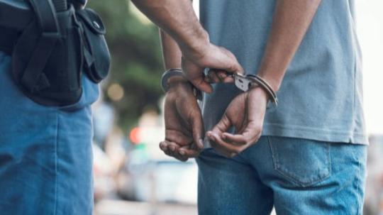 En estos momentos la policía rusa busca establecer la identidad de toda la cadena de cómplices del delito