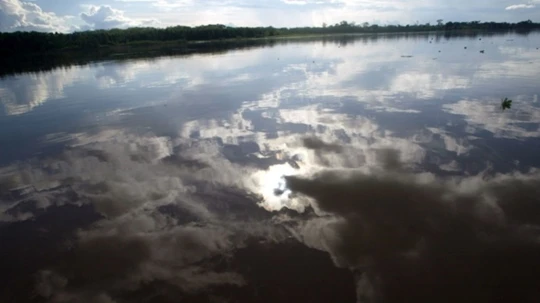 Autoridades despliegan equipos técnicos en Condorcanqui para evaluar el impacto del crudo en ecosistemas y comunidades cercanas