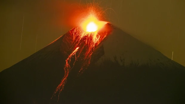 El volcán Sangay genera 22,5 explosiones cada hora