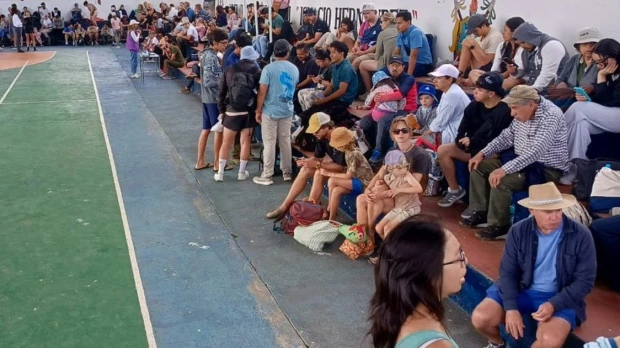 Galápagos Un millar de personas fueron evacuadas por alerta de tsunami