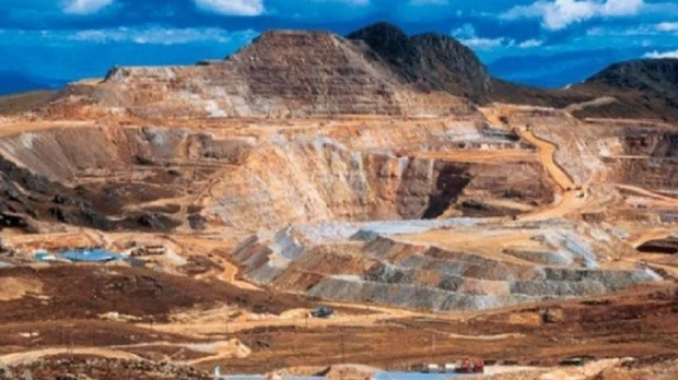 Recaudación minera en Perú apunta a un nuevo récord impulsada por el alza del cobre y el oro