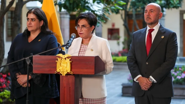 Sommerfeld afirma que el juicio político contra ella es contra el país