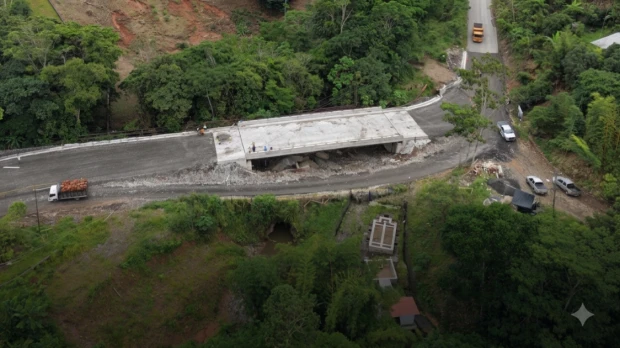 Cuatro puentes en la vía Coca-Dayuma entran en su fase final de construcción