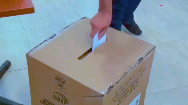 Más de 400.000 ecuatorianos están aptos para votar en el exterior el 21 abril