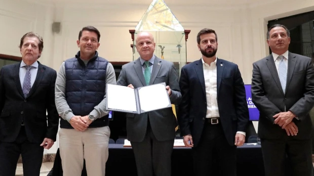 El gobierno asignó $ 300 millones para el pago de la deuda histórica del Estado con el IESS