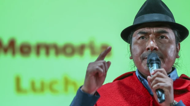 La Conaie califica de "auto golpe de Estado"