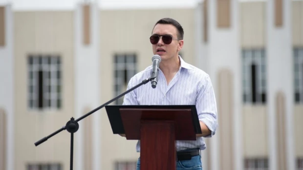 Noboa se reafirma en delegar la Presidencia a su "vicepresidenta encargada"