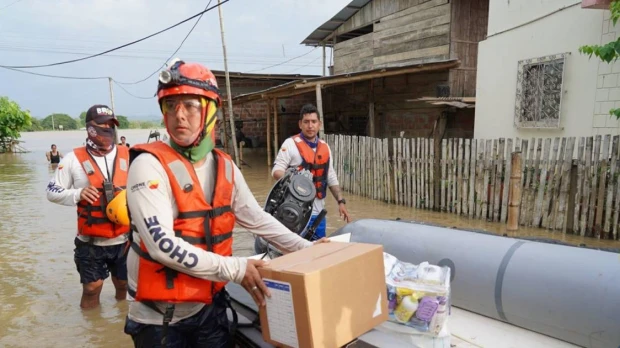 Chone atraviesa un desastre por las severas inundaciones