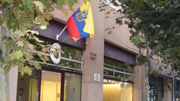 ¿Dónde quedan los consulados de Ecuador en España?