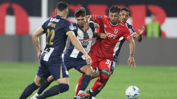Sudamericana: Universidad Católica perdió en los últimos 14 minutos