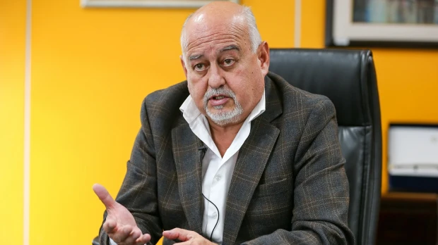Gobierno dejará las cuentas en orden pero mayor deuda, dice el ministro de Finanzas