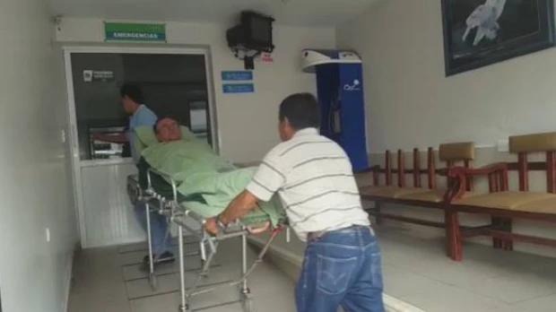 Candidato Enrique Ayala Mora hospitalizado tras ser agredido en Ibarra