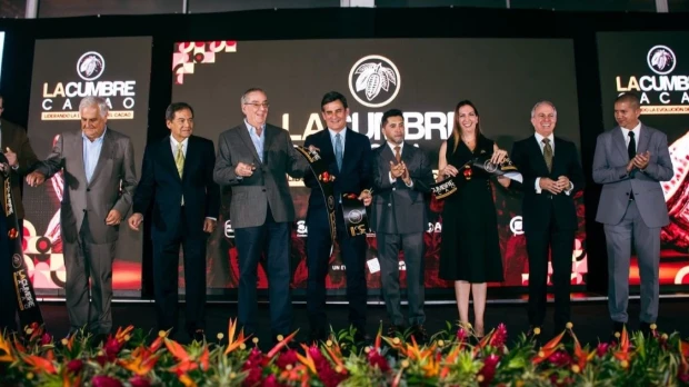 Cumbre Mundial del Cacao reúne en Guayaquil a productores y expertos de la industria