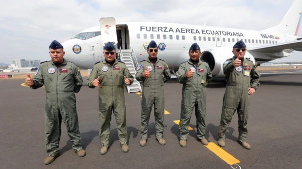 La FAE incorporó un Boeing 737-500