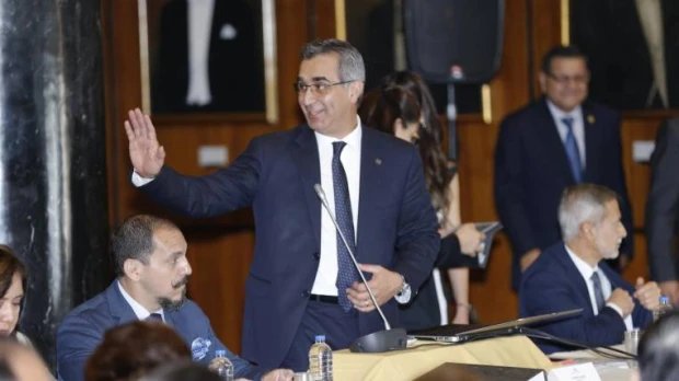 Jalkh embrolla su juicio