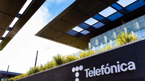 Telefónica perdió 49 millones de euros en 2024 por deterioro de activos