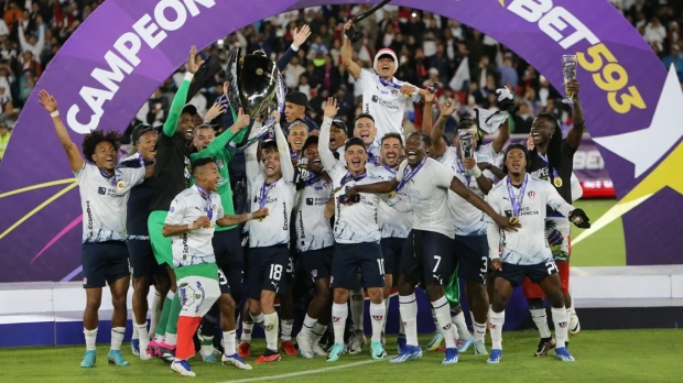 Liga conquistó su estrella 12