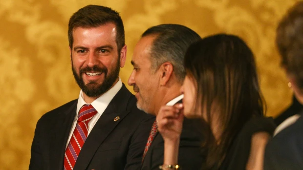El gobierno recula en anuncio de condonar deudas de $ 10.000 