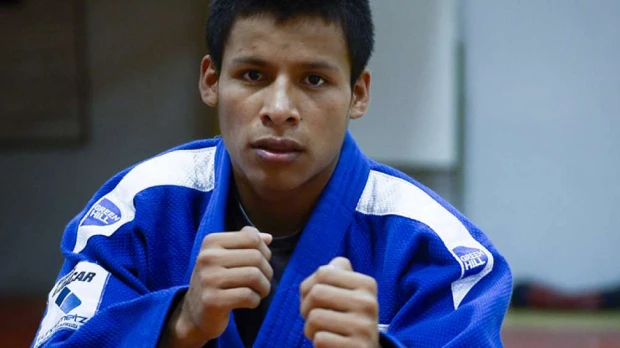 Emmanuel Saant compite con sangre de guerrero Shuar