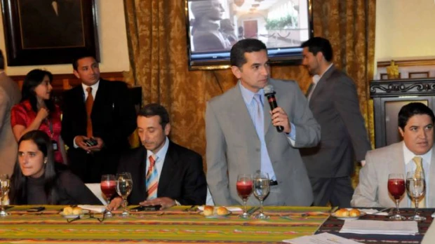 Firmas ligadas a Fernando y Vinicio Alvarado en la ruta de recursos públicos