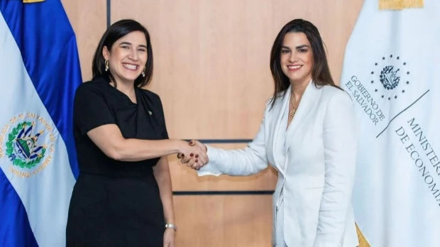 Ecuador fortalece su presencia comercial en El Salvador