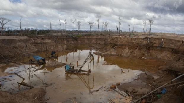 Minería ilegal de oro en Amazonía ha usado 200 toneladas de mercurio desde 2019