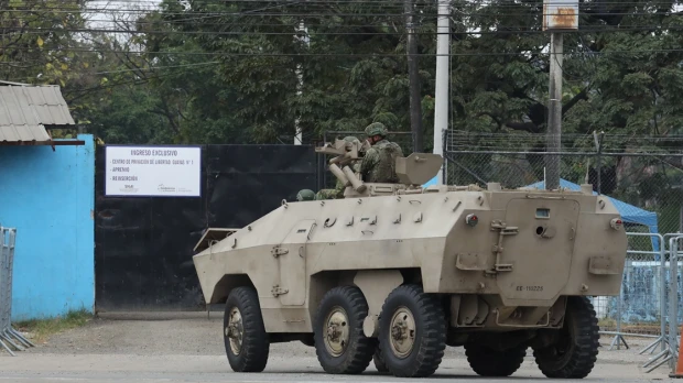 Militares encontraron armas y explosivos en cárcel de Guayas