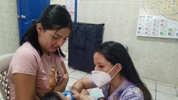 Niños de Zamora reciben controles médicos preventivos