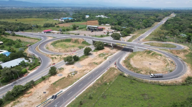 Santana-Mocoa-Neiva avanza como corredor clave para el sur de Colombia