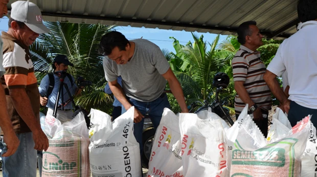 Cierre de Ormuz amenaza el abastecimiento de fertilizantes en Ecuador