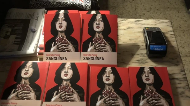 Gabriela Ponce estrena en Barcelona la adaptación teatral de su novela ‘Sanguínea’