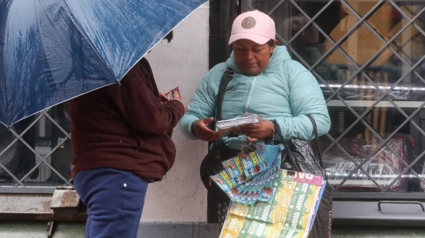 Contrato por horas: la apuesta entre crear empleo joven y temor a precarización