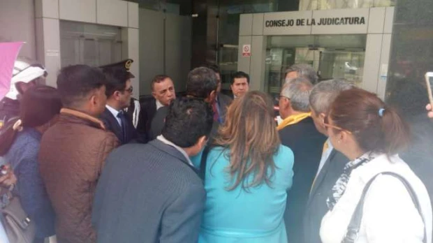 Exjueces reconocieron firmas en proceso contra Jalkh
