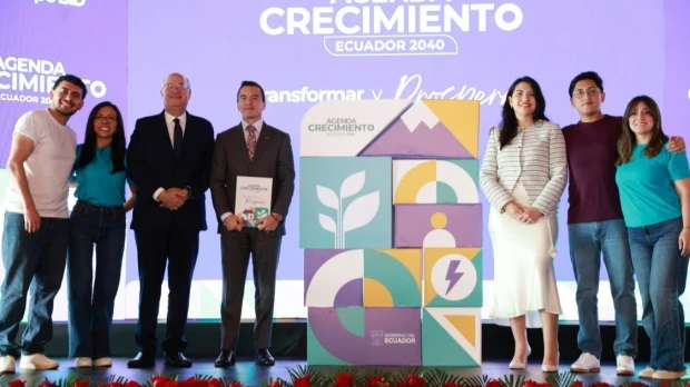 Agenda Ecuador 2040 propone abrir el mercado eléctrico y modernizar el régimen petrolero para atraer inversión