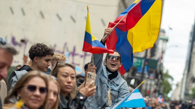 Tradiciones, alegría y color en el Desfile de la Hispanidad en Nueva York