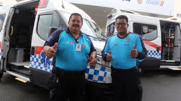 Noboa entregó 10 ambulancias a Pastaza y otras provincias