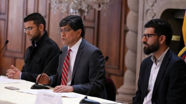 Ministro José Valencia (c) señaló que aún no han recibido respuesta del Gobierno bolivariano. 

