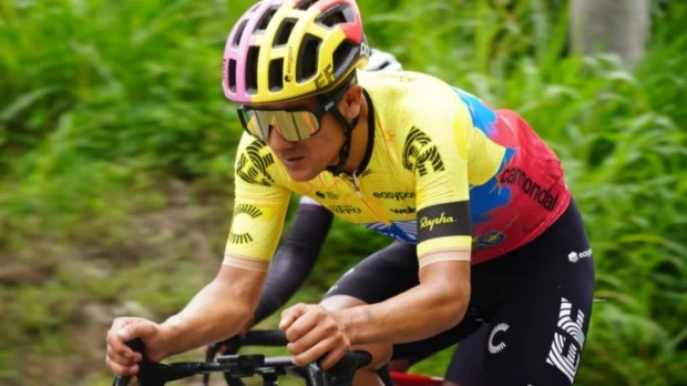 Carapaz: “No me añade más presión que en el Giro no estén ni Pogacar ni Vingegaard" 