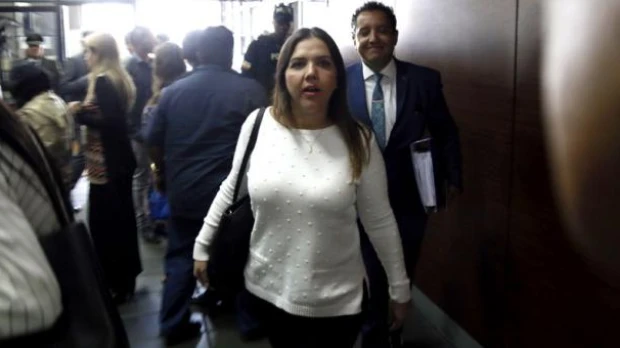 Exvicepresidenta María A. Vicuña recibe sueldo del Servicio de Rentas Internas desde hace doce meses