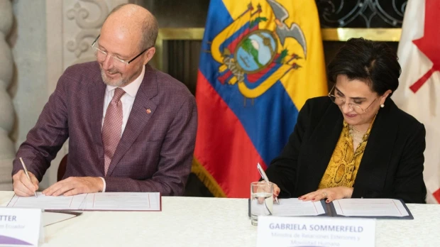 Ecuador y Canadá suscribieron convenio de seguridad social